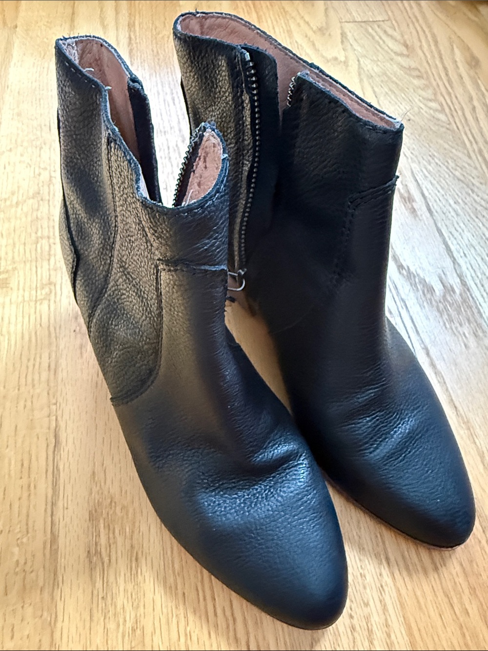 Madewell Black Pointed-Toe Leather Ankle Booties